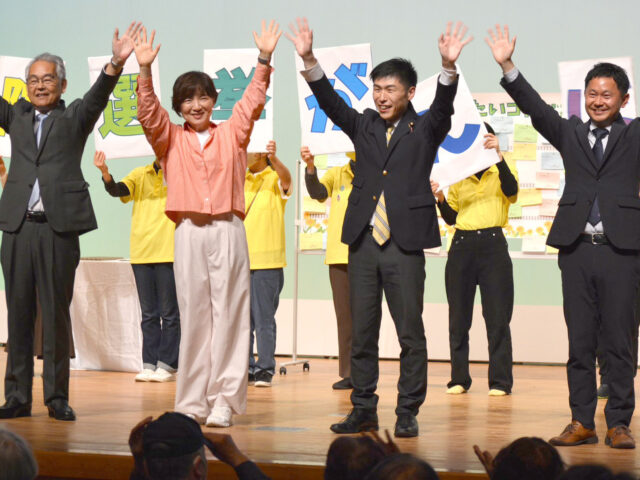 広島市で演説会―山添参院議員と訴え