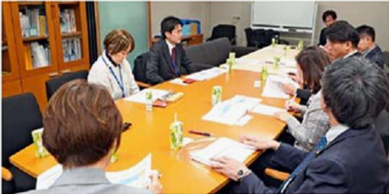 「政府案とんでもない」